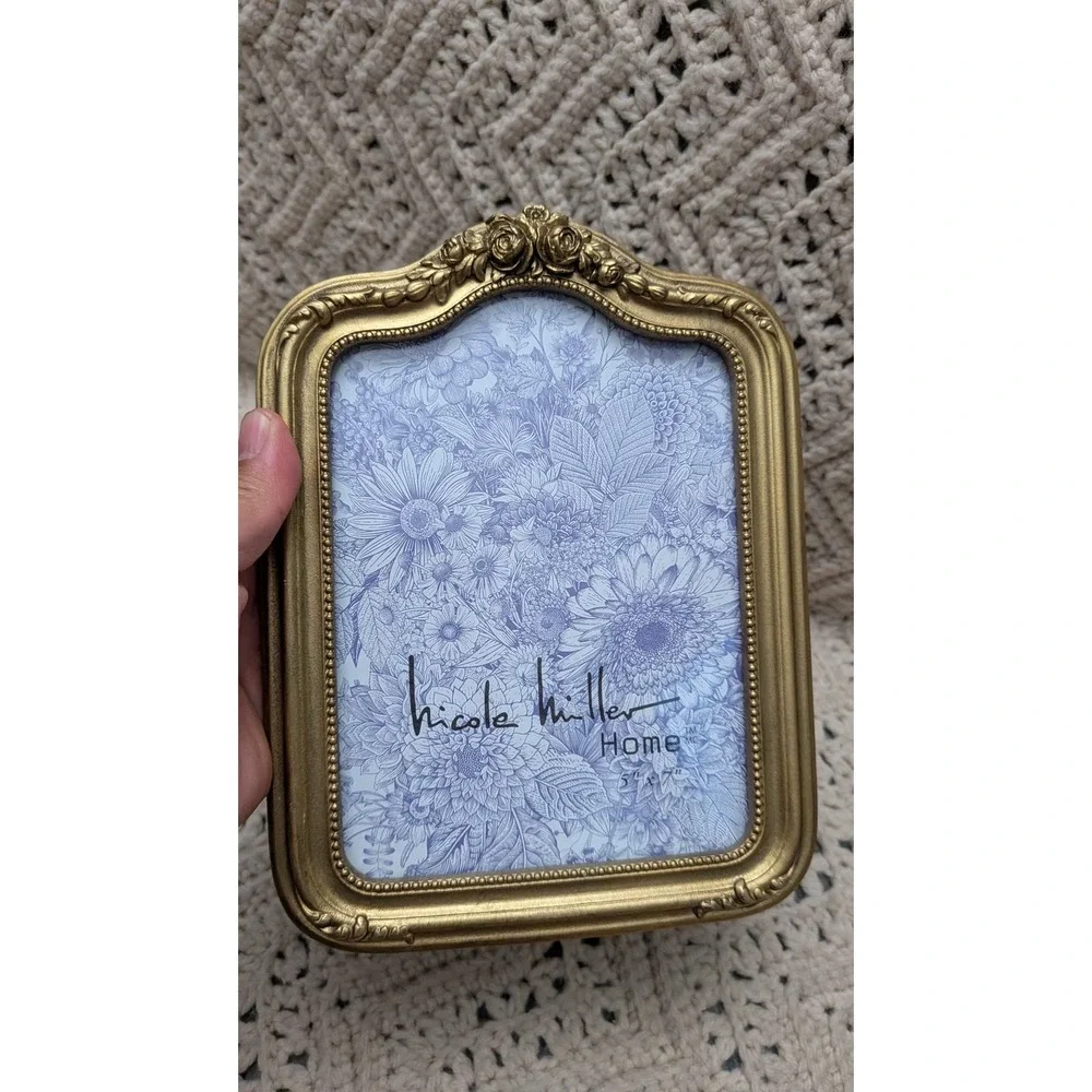 Nicole Miller Home Gold Ornate Rose Picture Frame 4x6 Vintage Style